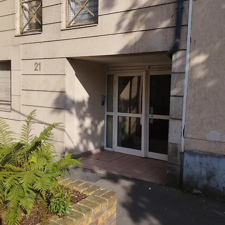 Cosy Kremlin Bicetre Metro Station Appartement